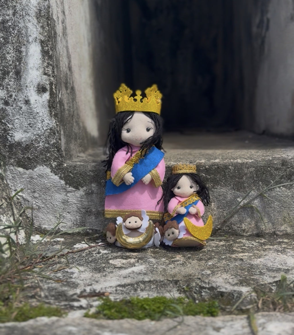 12" Santa Marian Kamalen Devotion Doll